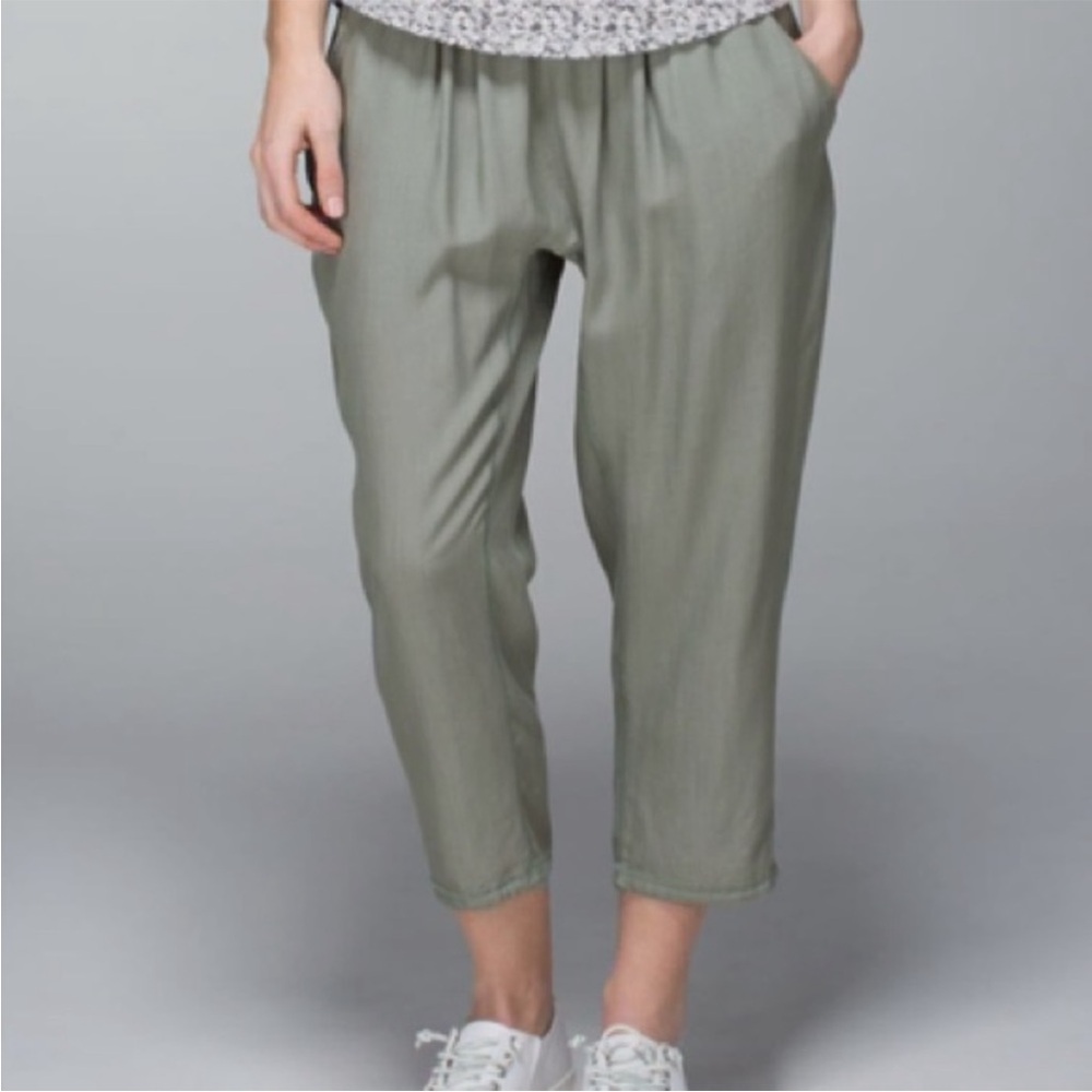Lululemon Post Power Cropped Pants